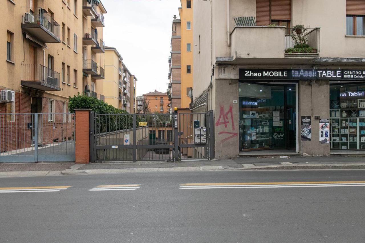 Fashion Apartment Gold Bologna With Jacuzzi & Car Garage Buitenkant foto