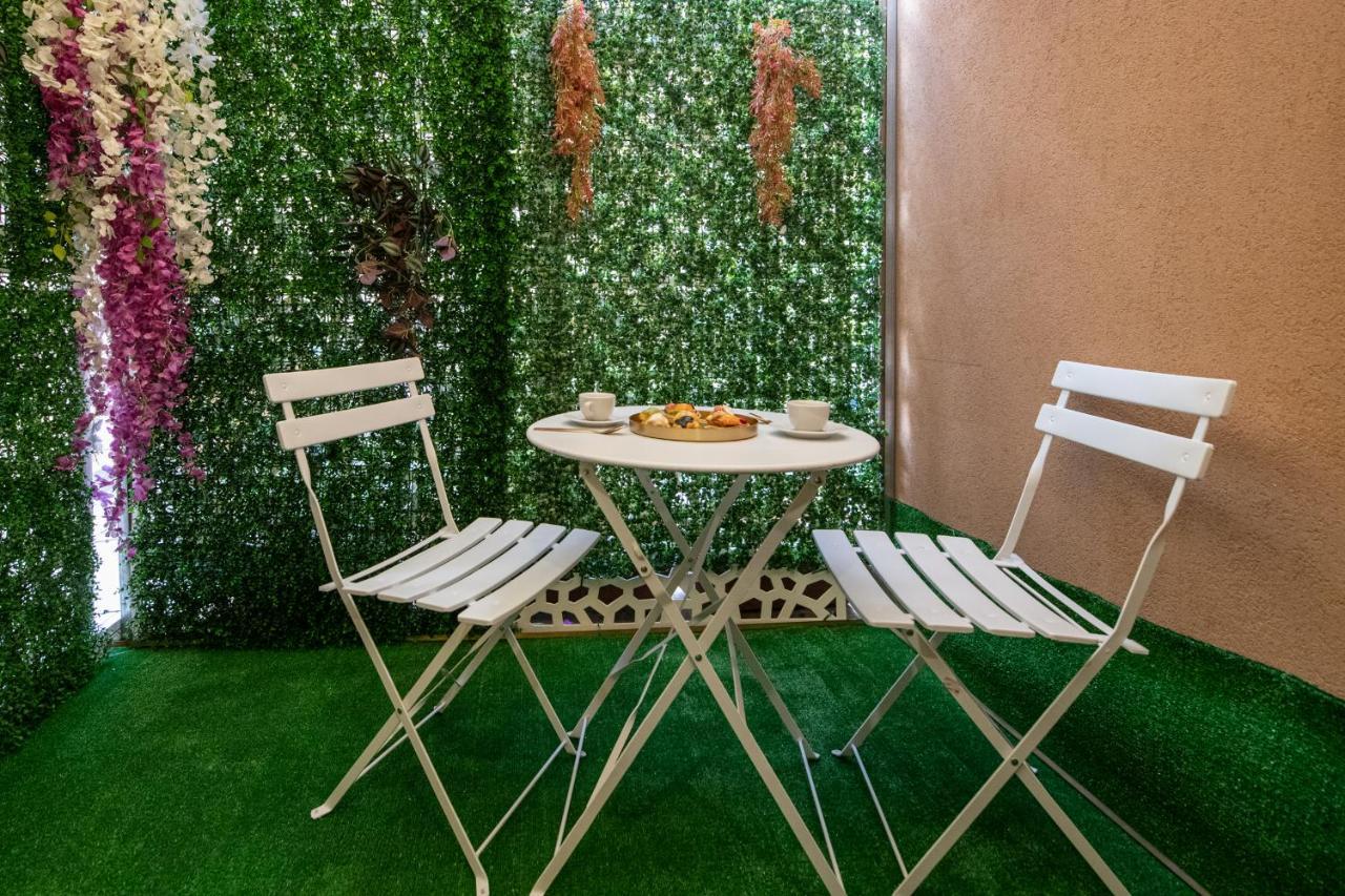 Fashion Apartment Gold Bologna With Jacuzzi & Car Garage Buitenkant foto