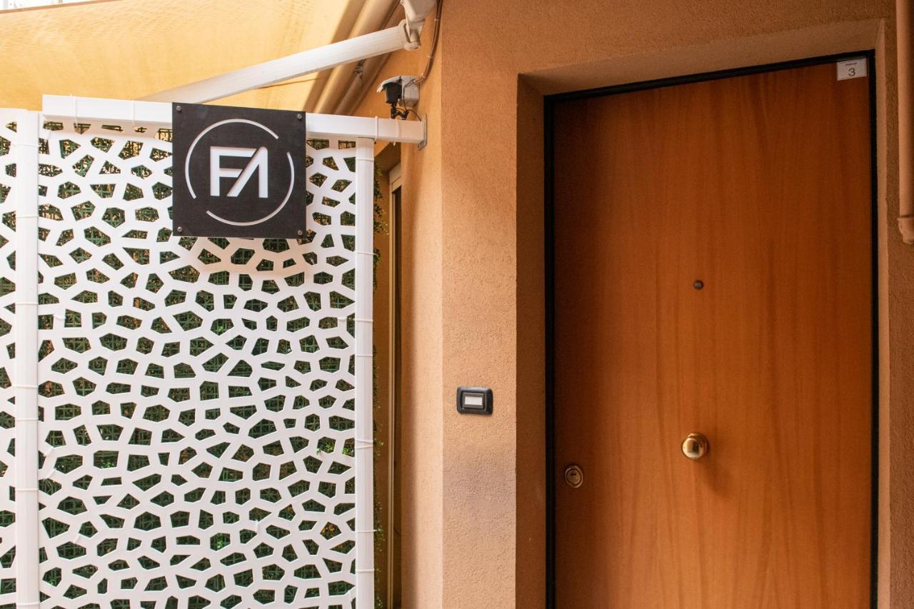 Fashion Apartment Gold Bologna With Jacuzzi & Car Garage Buitenkant foto
