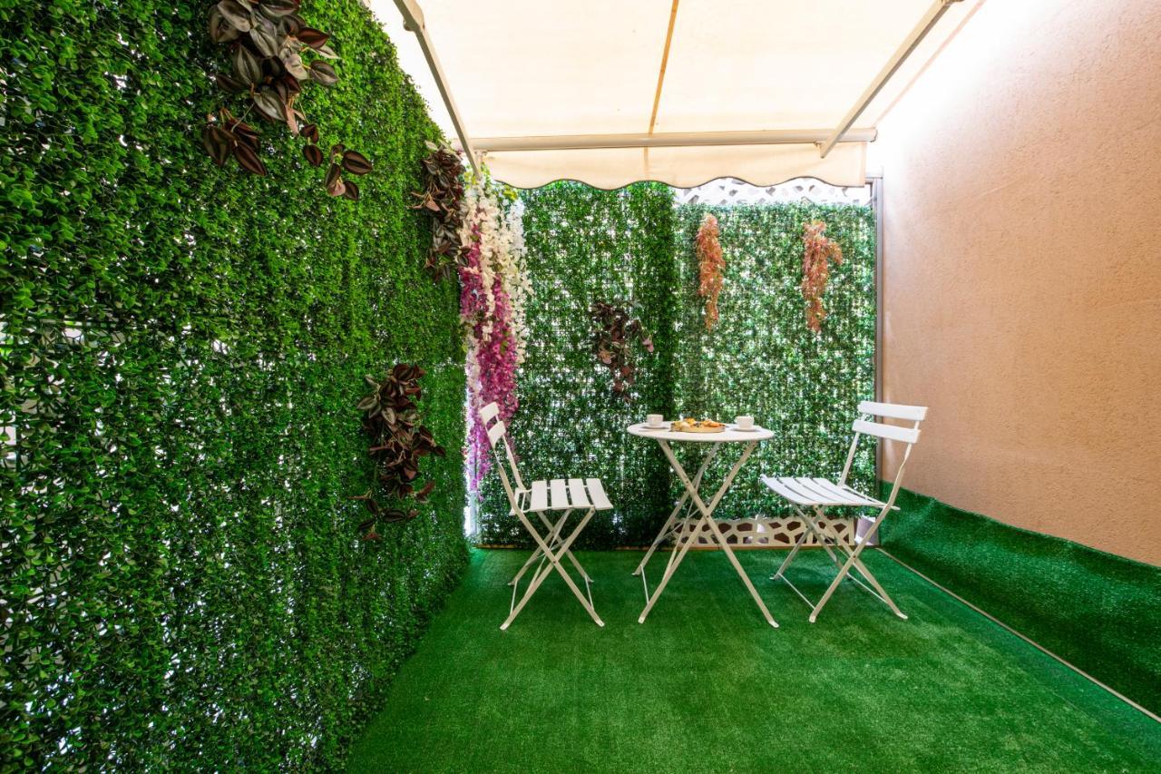 Fashion Apartment Gold Bologna With Jacuzzi & Car Garage Buitenkant foto