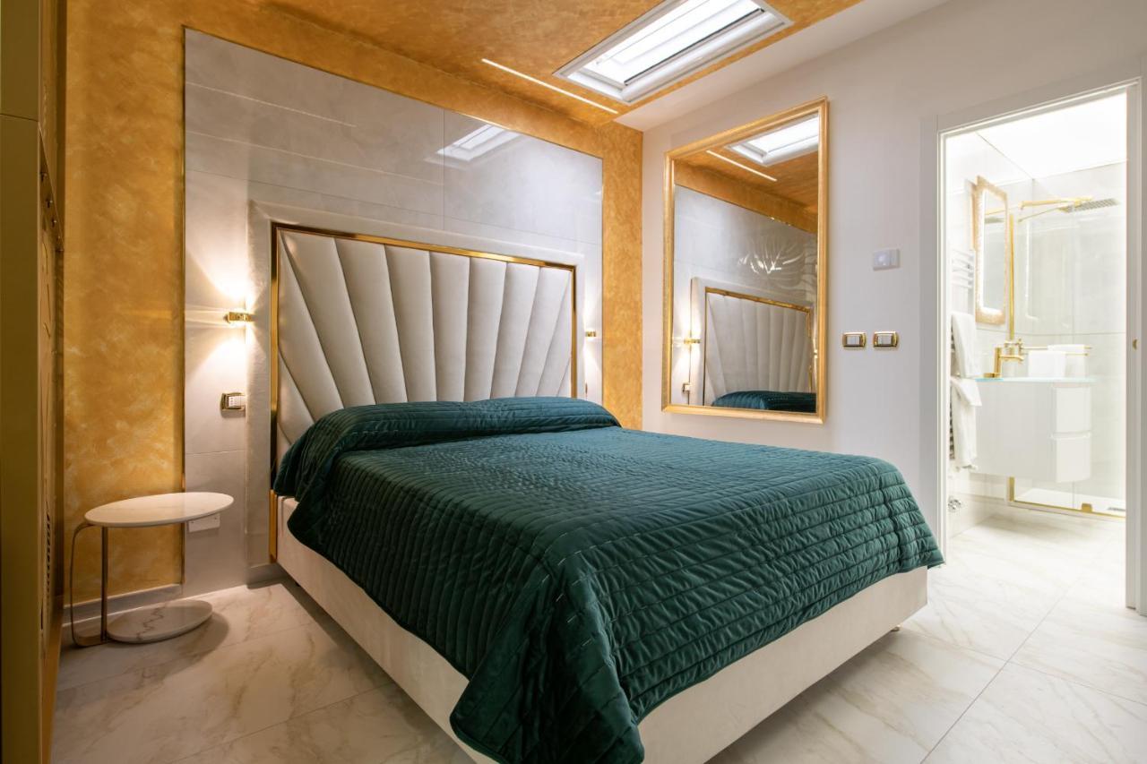 Fashion Apartment Gold Bologna With Jacuzzi & Car Garage Buitenkant foto