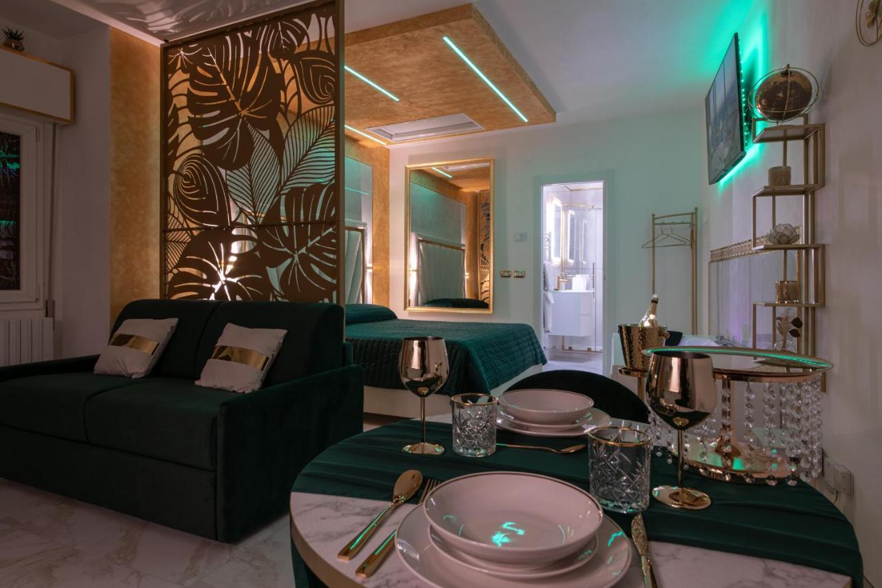 Fashion Apartment Gold Bologna With Jacuzzi & Car Garage Buitenkant foto
